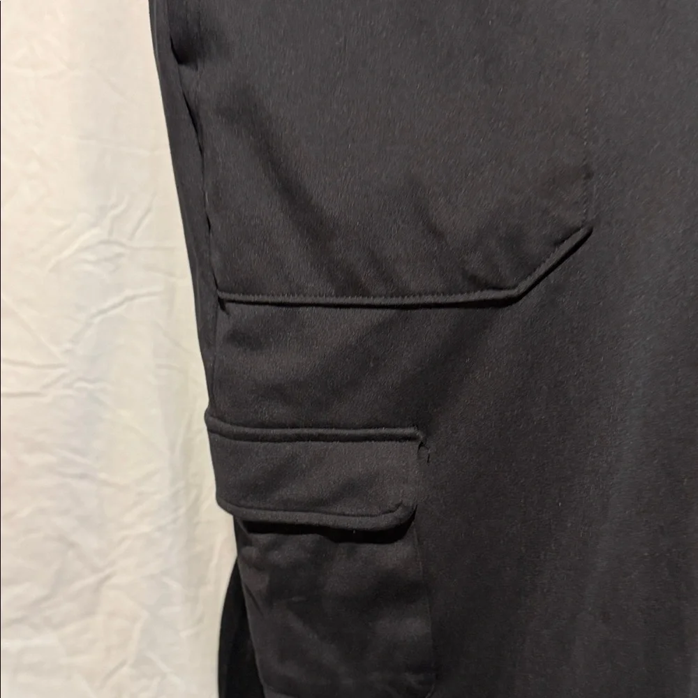 Mondetta Black Cargo Joggers - Picture 2 of 4